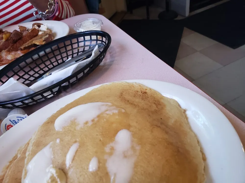 Pancake Special with the Sausage Links